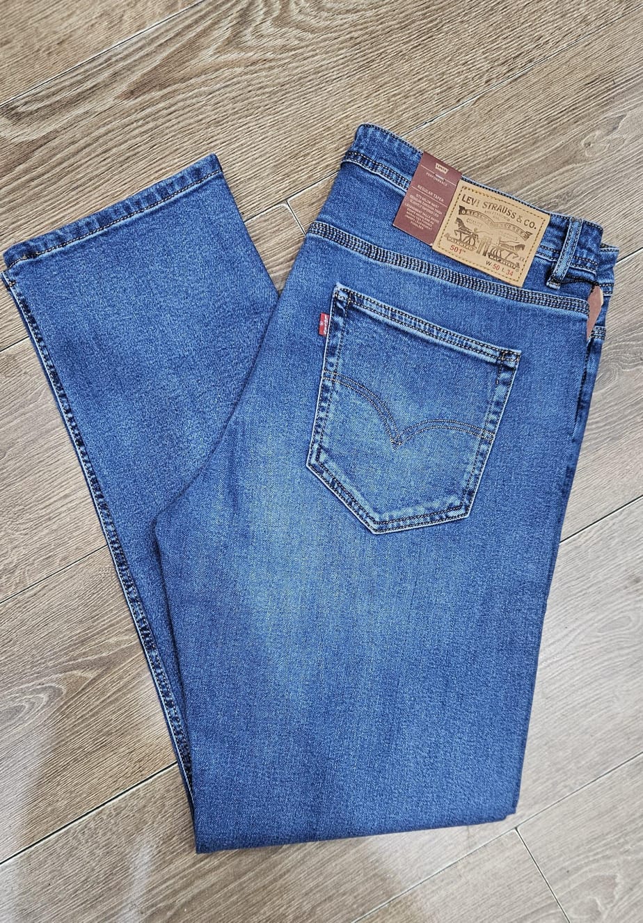 Jean LEVIS Coupe Normal ref-L501 Bleu Clair GRAN TAILLE