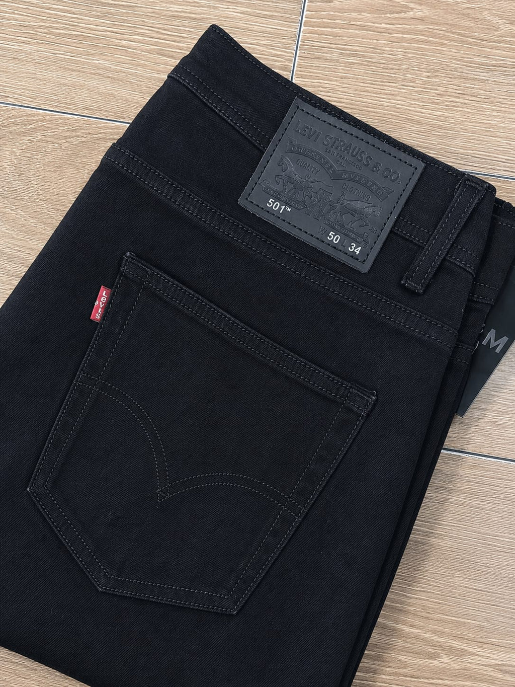 LEVI'S NOIR FONCE COUPE NORMAL L-501 GRAND TAILLE