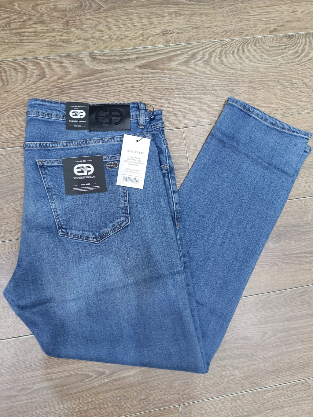 EMPORIO ARMANI GRAND TAILLE